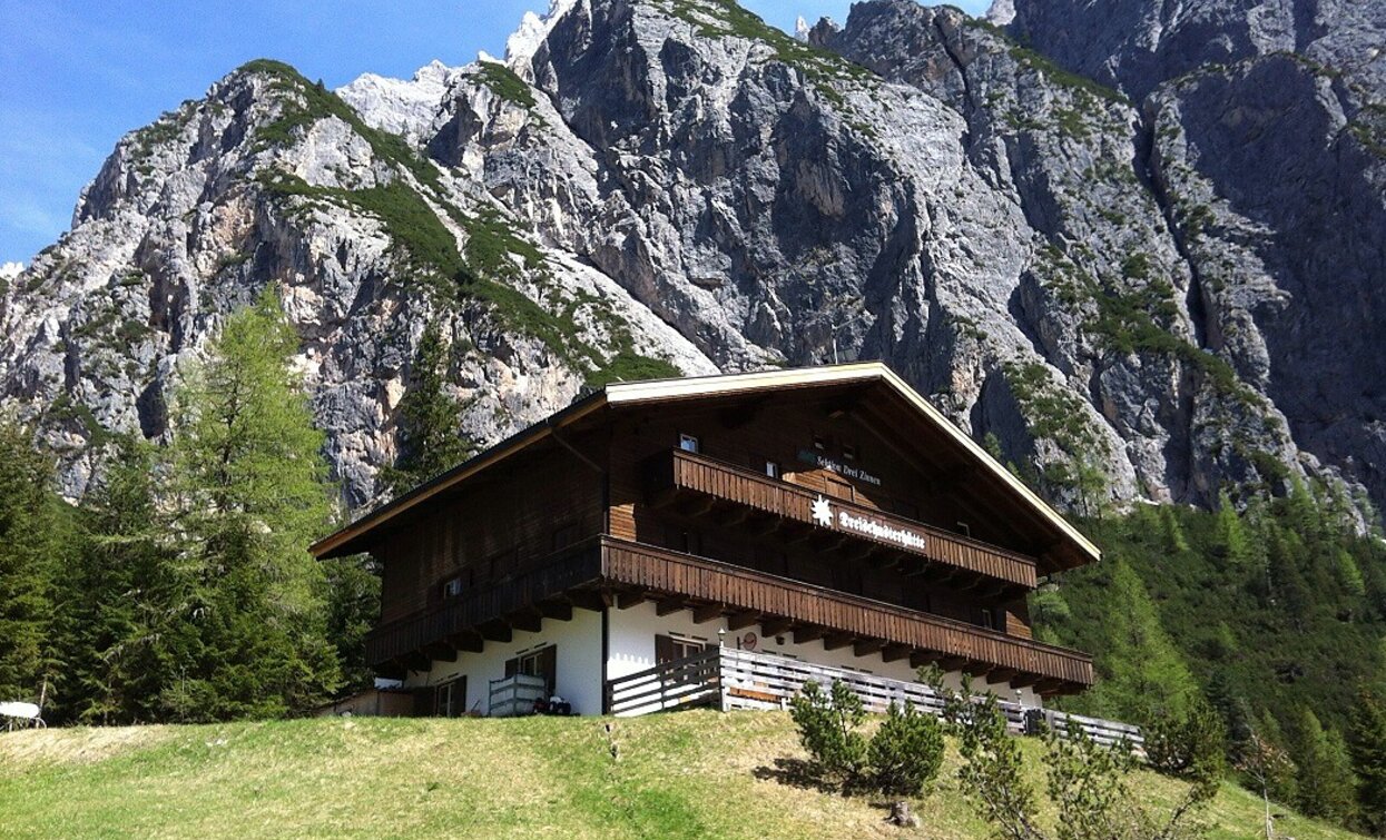 Innerfeldtal / Dreischusterhütte | © Dreischusterhütte / Rifugio Tre Scarperi, Innichen Innerfeldtal / Dreischusterhütte | © Dreischusterhütte / Rifugio Tre Scarperi, Innichen